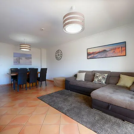 By The Sea - Mav Apartment